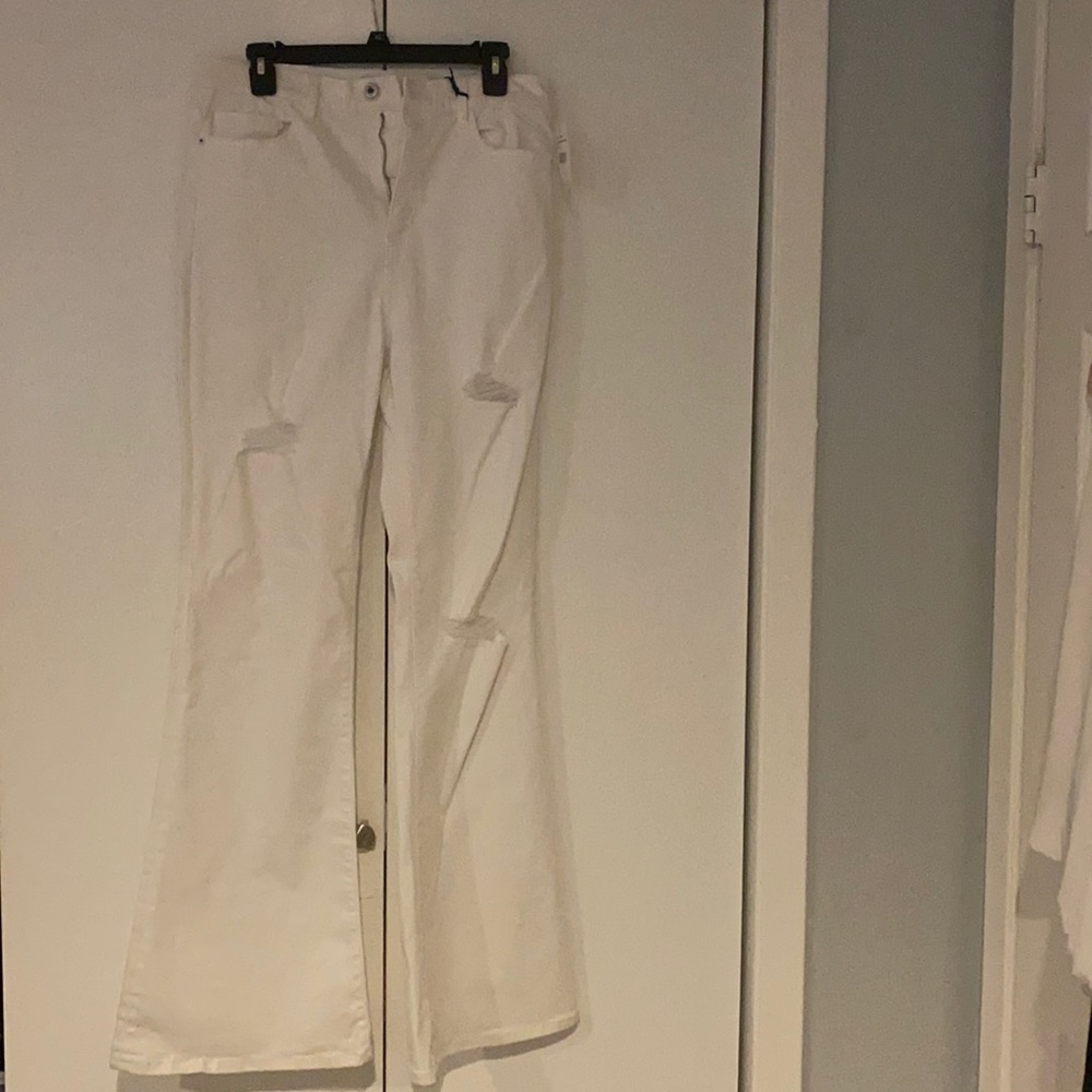 White ripped jeans 31